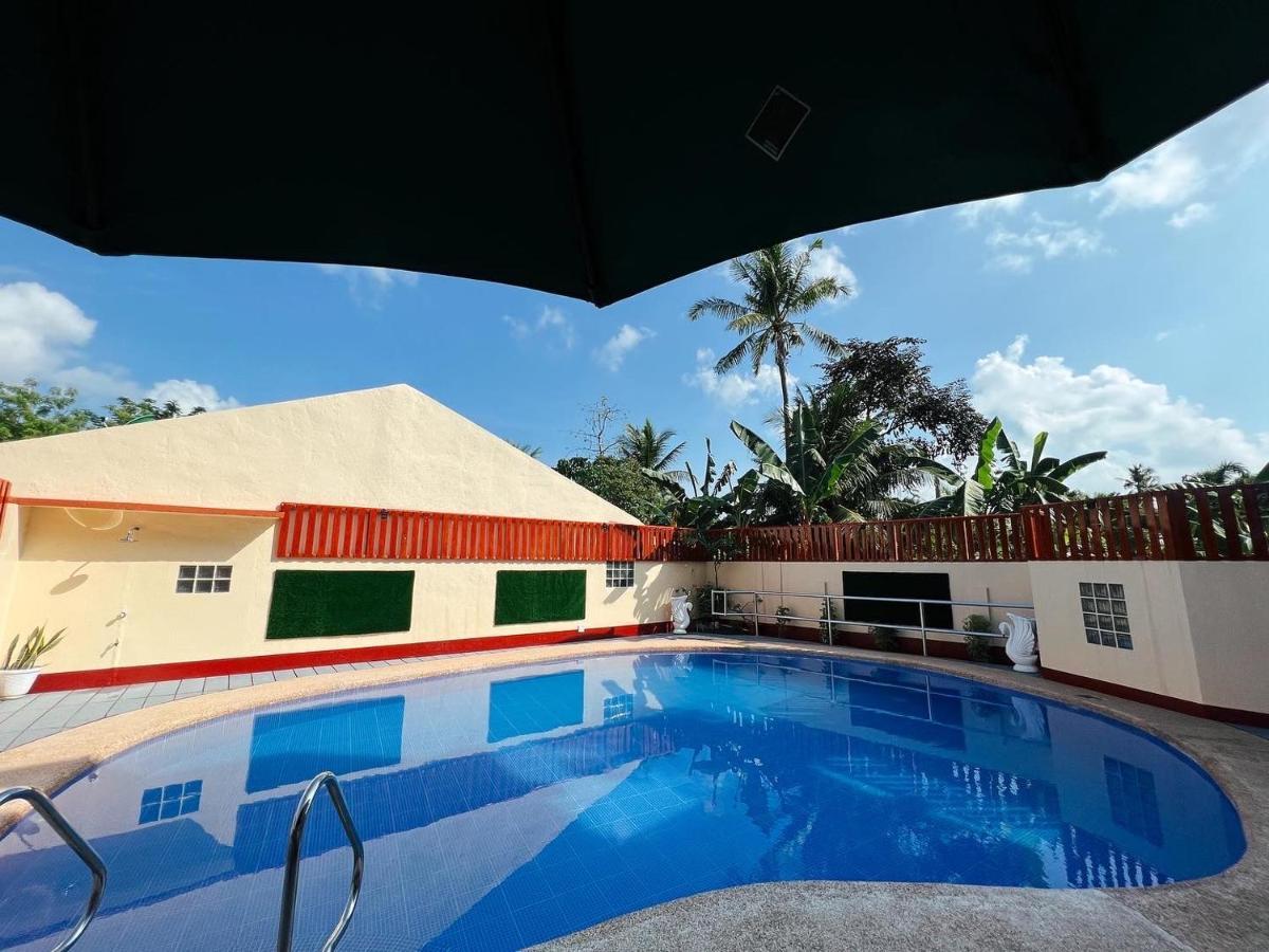 Rufana Suites Moalboal Buitenkant foto
